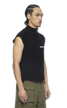 Load image into Gallery viewer, BLACK KNITTED VEST
